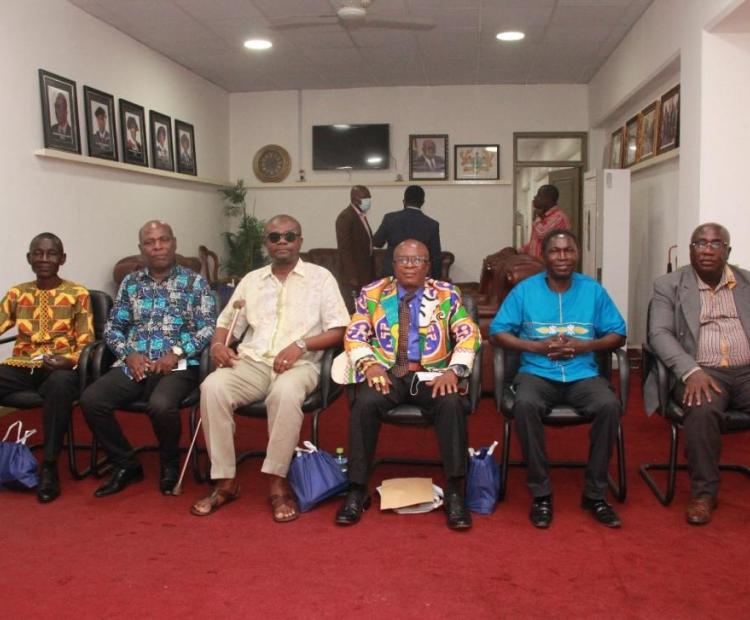 KsTU Honours Its Retired Staff