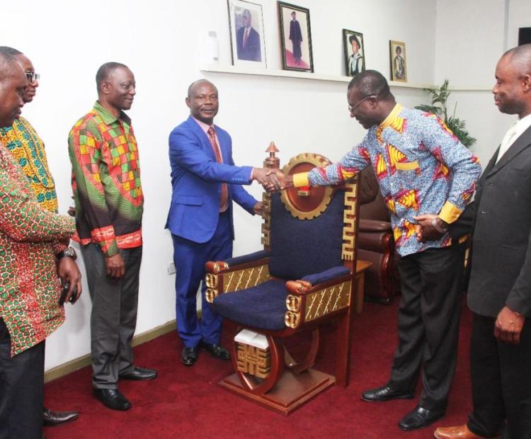 Ceremonial Chair Donated to KsTU