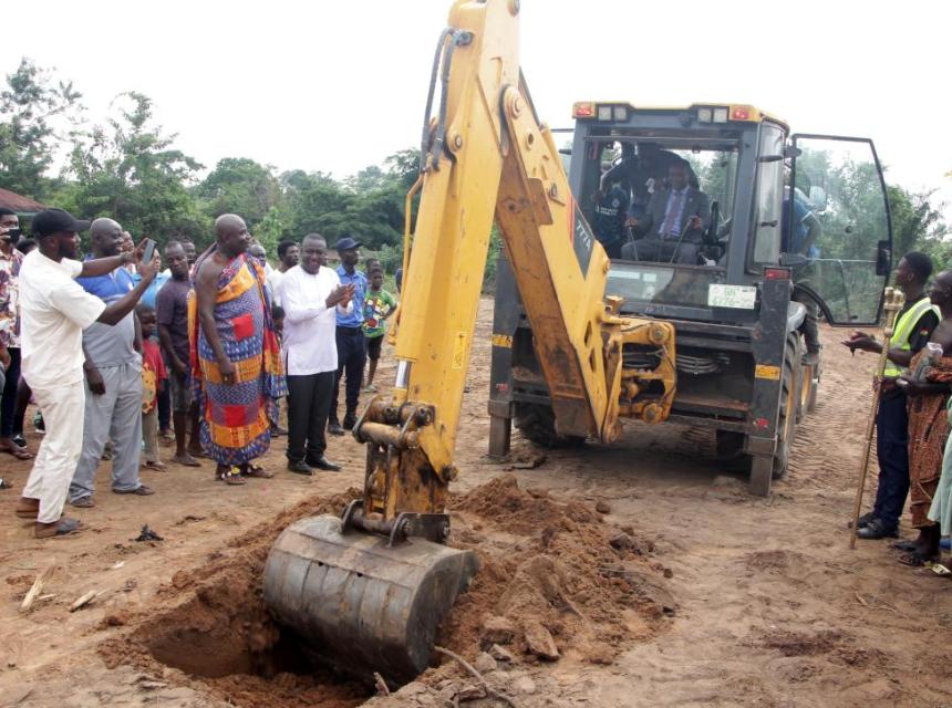 Hon. Andy Appiah-Kubi Breaks Ground For A State-Of-The-Art Laboratory At KsTU's Juansa Campus